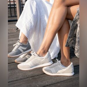 Kizik Milan Sneakers in Bone